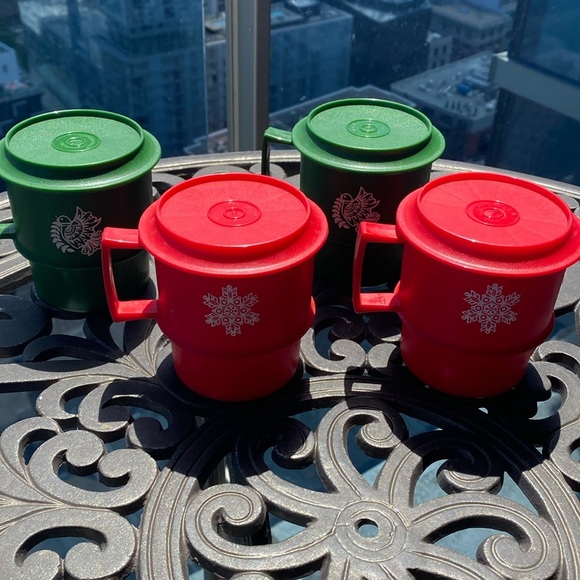Tupperware - Vintage Cups Mugs Lids Set of 4 Red and green 1312-8 1312-7 - Picture 3 of 17